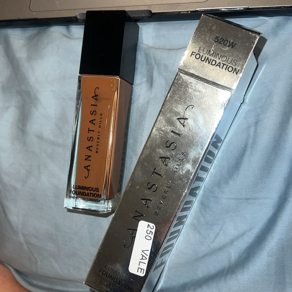 Anastasia Beverly Hills luminous foundation - Picture 6 of 6